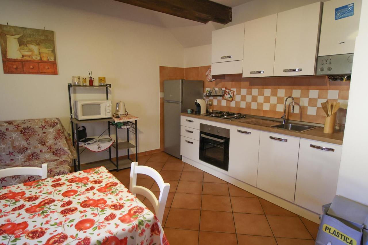 La Rosa Scarlatta Apartment Viterbo Bagian luar foto