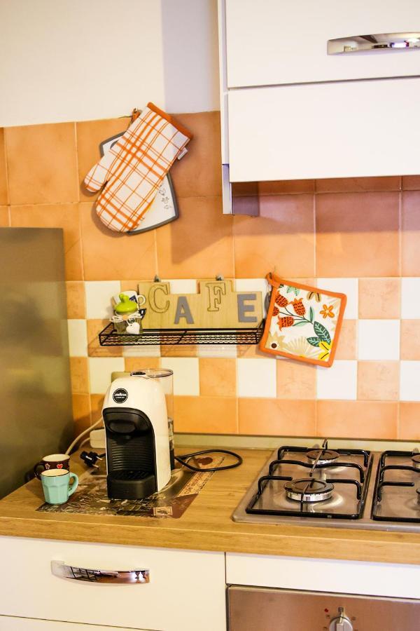 La Rosa Scarlatta Apartment Viterbo Bagian luar foto